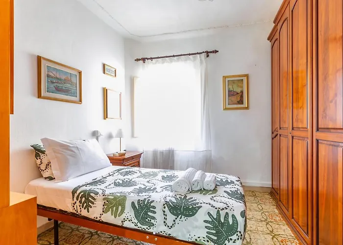 Guesthost - Airport Comfy - Private Parking * Pisa
